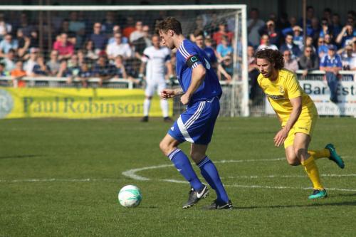 Billericays Rob Swaine (blue) and Enfields Harry Ottaway
