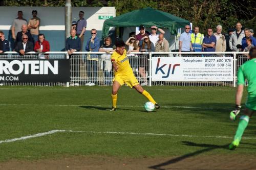 Samir Bihmoutine cuts the ball inside to set up Billy Crook for the final Enfield goal