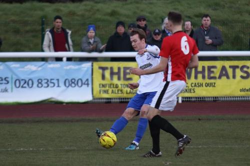 Enfields Mickey Parcell (L) and Burgess Hills Sam Fisk