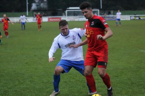Enfields Billy Crook (L) and Sudburys Aidan Austin