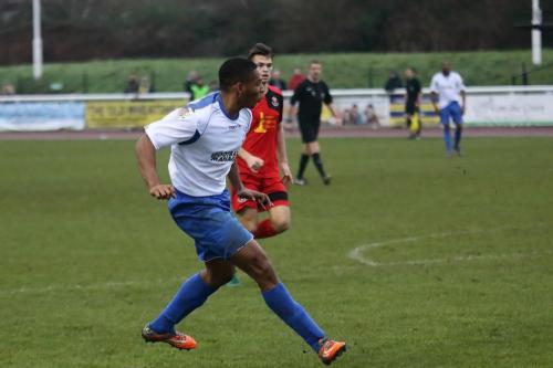 Jonathan Muleba crosses