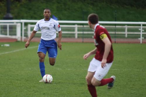 Jonathan Muleba runs at Bognors James Crane