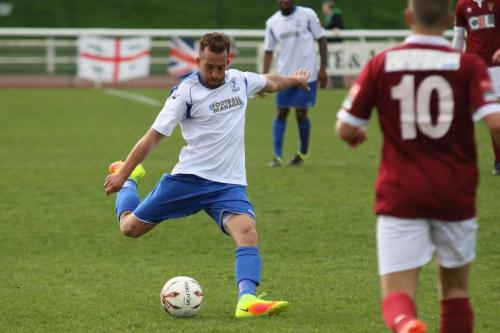 Scott Shulton (Enfield) shoots