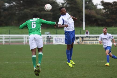 Leatherheads Jerry Nnamani (L) and Enfields Karl Oliyide
