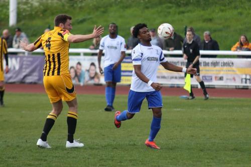 Enfields Dernell Wynter (R) and Folkestones Liam Friend
