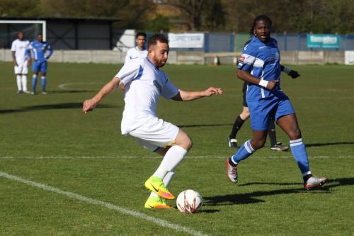Enfields Scott Shulton (L) and Grays Isaac Layne