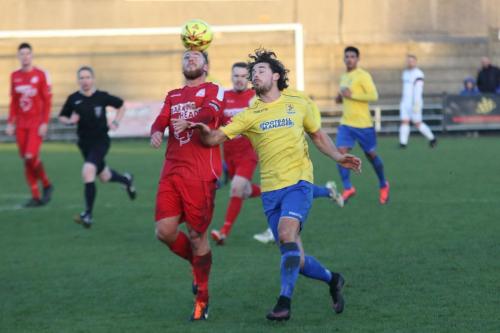 Harrows Steve Brown (L) and Enfields Harry Ottaway