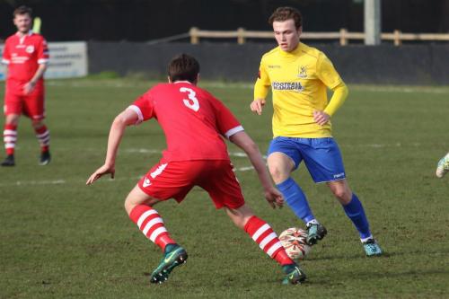 Enfields Mickey Parcell (yellow) and Needhams Daryl Coakley924