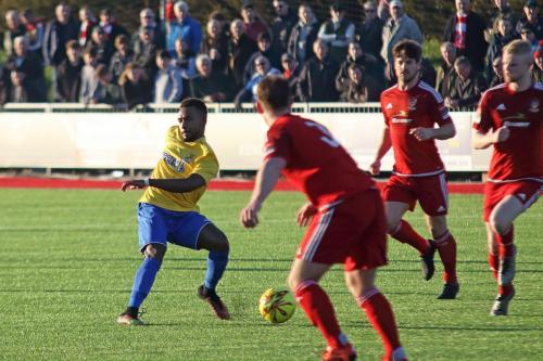 Enfields Bobby Devyne  (L)