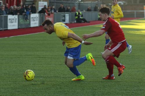 Enfields Scott Shulton (L) and Worthings Sam Rents