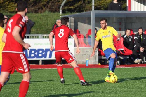 Enfields Scott Shulton (R) and Worthings Brannon ONeill