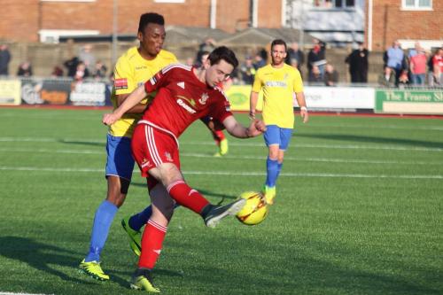 Worthings Matt Boiling (red) clears from Karl Oliyide