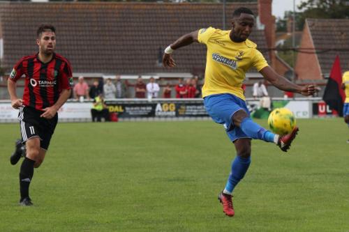 Enfields Ryan Blake (R) and Brightlingseas Aaron Condon