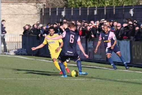 Dulwichs Mark Weatherstone clears from Tyler Campbell
