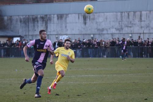 Dulwichs Quade Taylor (L) and Enfields Tyler Campbell