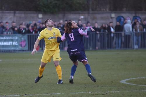 Enfields John Kyriacou (L) and Dulwichs Reise Allassani