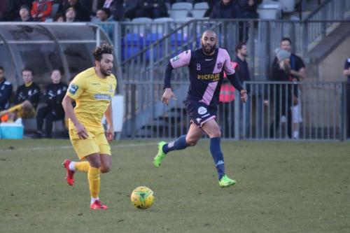 Enfields Tyler Campbell (L) and Dulwichs Ashley Carew