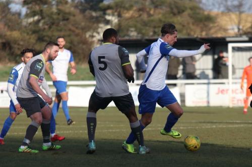 Enfields Sam Youngs and Leatherheads Sammy Moore and Jerry Nnamani (5)