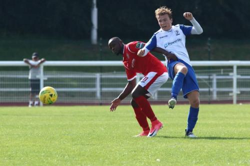 Harlows Nigel Neita (L) and Enfields Mickey Parcell59