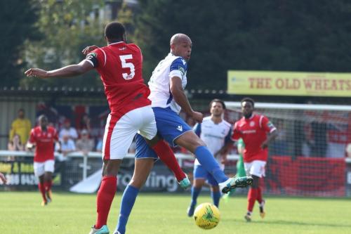 Harlows Stanley Muguo (L) and Enfields Simon Thomas61