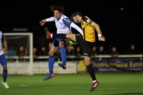 Enfields Sam Youngs (L) and Maidstones Ollie Muldoon84