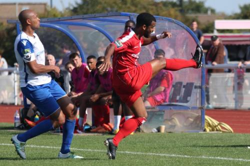 Harrows Howard Hall (red) clears from Simon Thomas