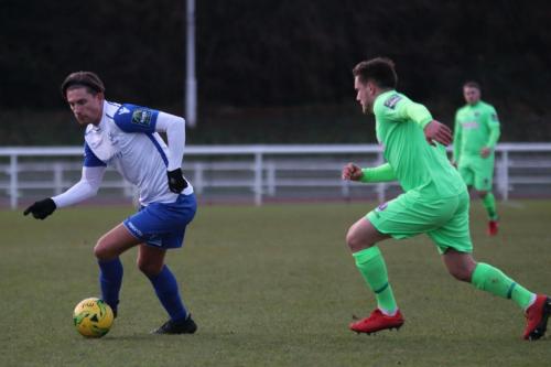 Enfields Sam Youngs (L) and Dorkings Dan Pearse