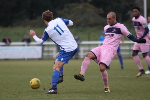 Enfields Mickey Parcell (L) and Dulwichs Ashley Carew