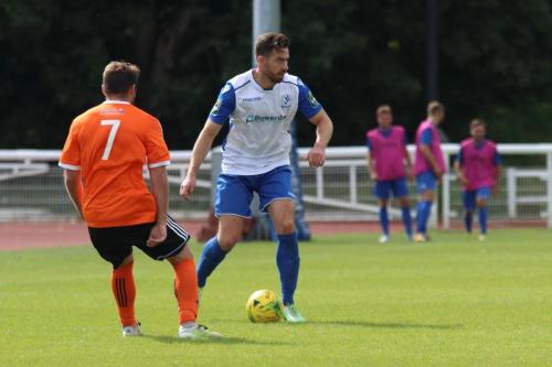 Mets Sam Hurrell (L) and Enfields Steve Wales