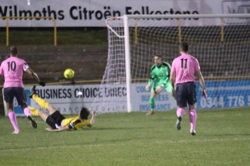 Enfields Simon Thoms (10) shoots but is flagged offside