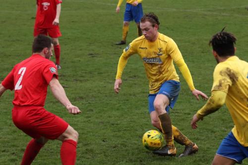 Enfields Aaron Greene (yellow) and Harrows George Moore