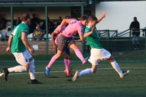 Enfields Sam Youngs (pink) shoots