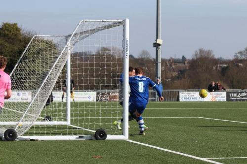 Margate keeper Lenny Pidgeley blocks a shot