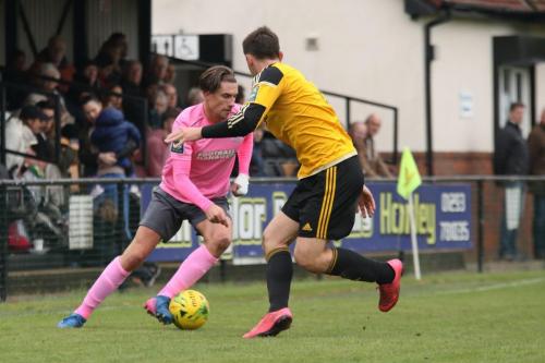 Enfields Sam Youngs (L) and Mersthams Ben Harrison72