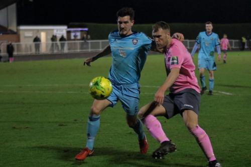 Mets Olli Robinson (L) and Enfields Brad Wadkins121