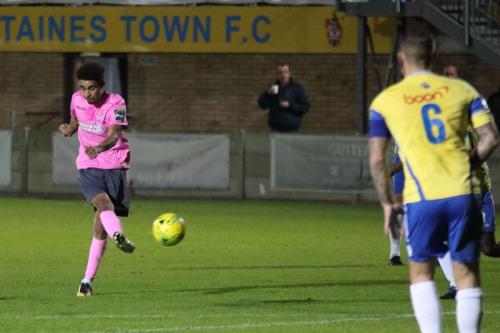 Montell Moore shoots221