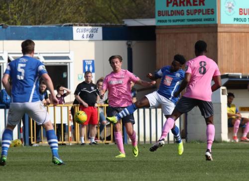 Angels Xavier Vidal (blue, R) challenges Sam Youngs
