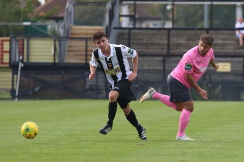 Tootings Dan Clements (L) and Enfields John Kyriacou