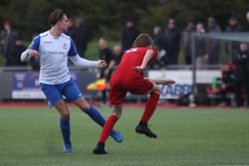 Enfields Sam Youngs (L) and Worthings Joe Clark