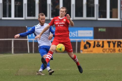 Enfields Sam Hatton (L) and Hornchurchs Ronnie Winn