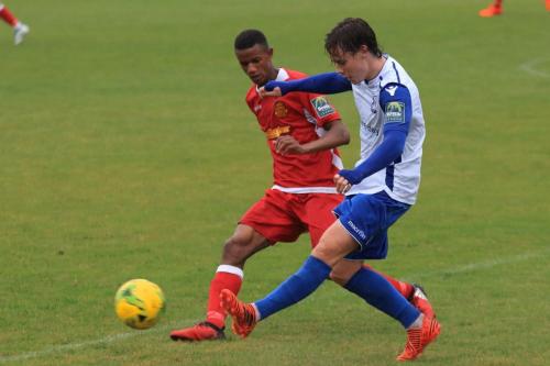 Enfields Sam Chaney (R) and Mersthams Gus Sow