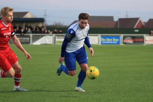 Enfields Lewis Taaffe (R)  and Hornchurchs Alex Bentley