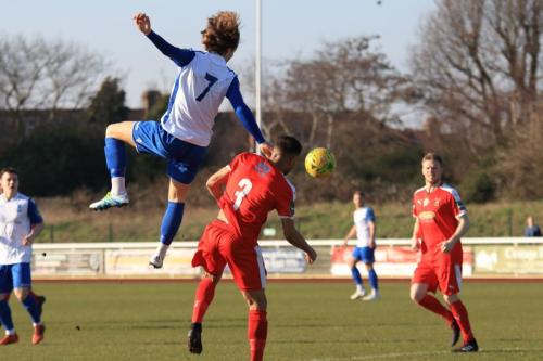 Enfields Mickey Parcell (7) challenges Nat Blanks