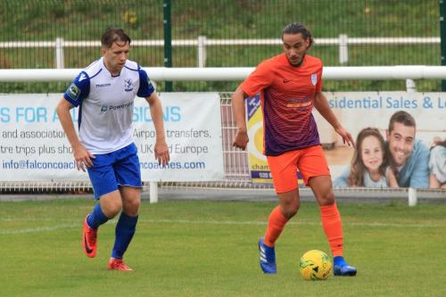 Enfields Remi Sutton (L) and Wares Leigh Rose