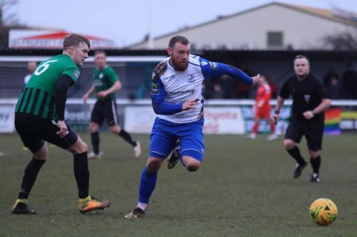 Enfields Billy Bricknell (R) and Burgess Hills James Richmond