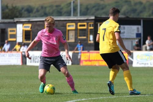 Enfields Aaron Greene (L) and Folkestones Sam Hasler