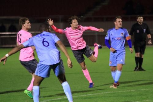 The eyes show that Sam Youngs (pink, R) has skied his shot over the bar