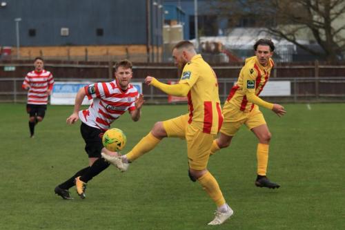 Enfields Billy Bricknell and Sam Youngs (R) and Kingstonians Tom Bird