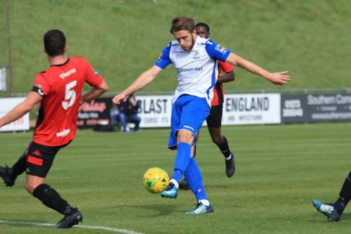 Remi Sutton (Enfield) shoots