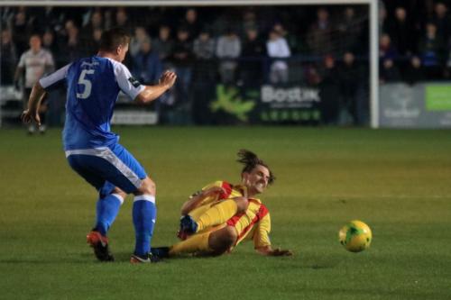 Tonbridges Sonny Miles (L) and Enfields Sam Youngs